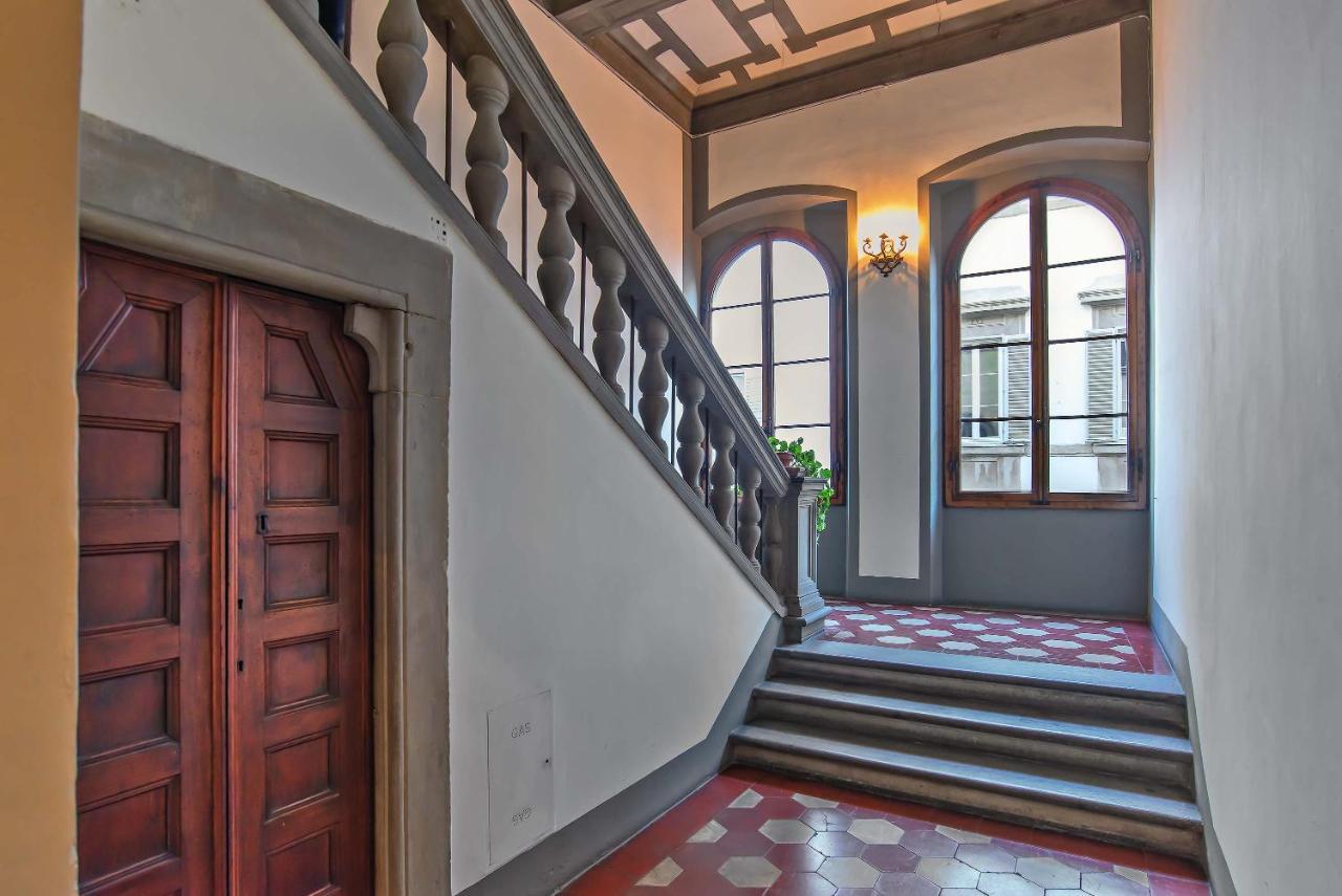 Lovely Flat In The Historical Palazzo Gherardi Florence Extérieur photo